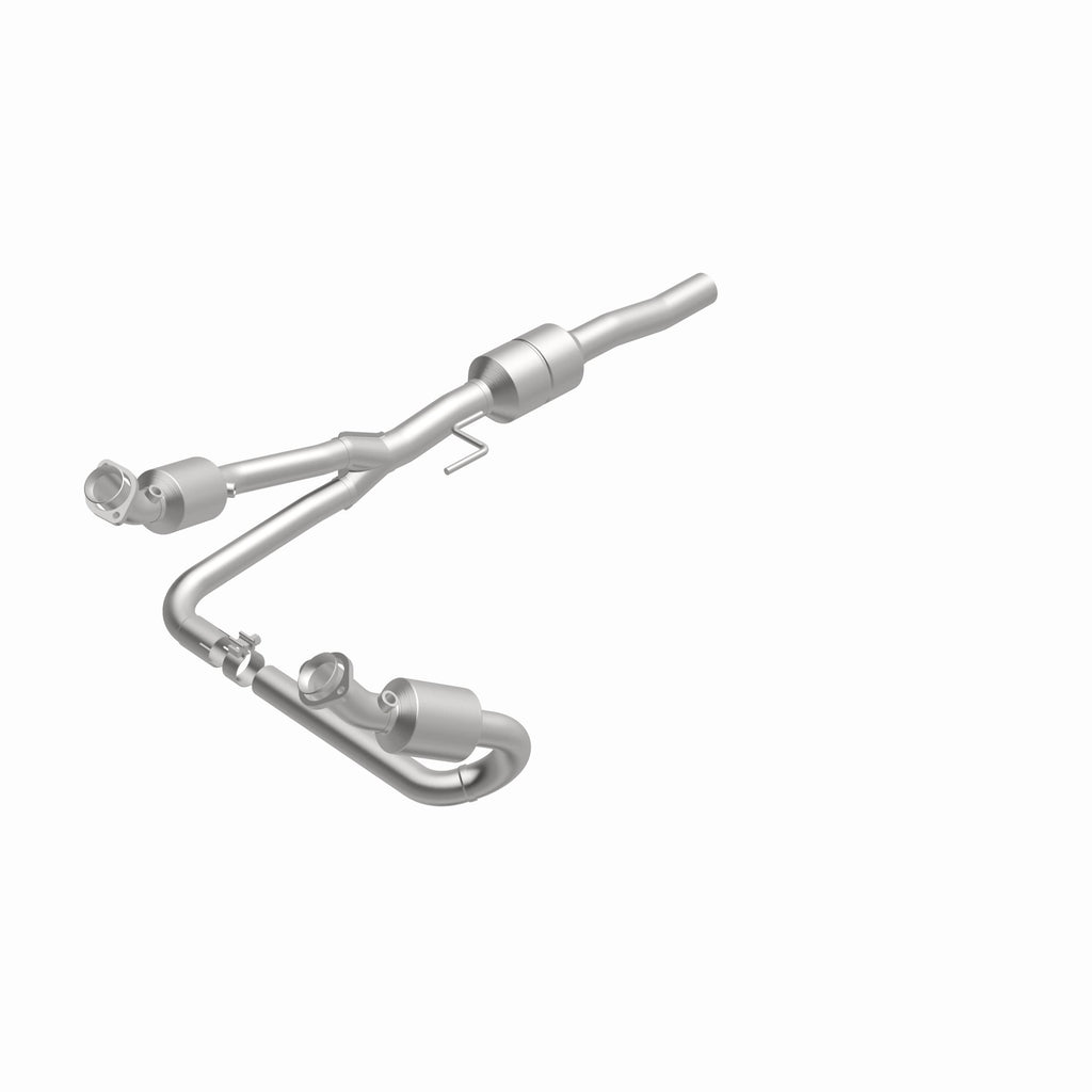MagnaFlow Exhaust Products 51348 OEM Grade Direct-Fit Catalytic Converter for Select Dodge Durango