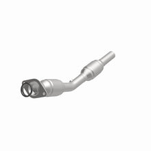 Load image into Gallery viewer, MagnaFlow Exhaust Products 49461 OEM Grade Direct-Fit Catalytic Converter for Select Pontiac Vibe, Toyota Corolla, Toyota Matrix
