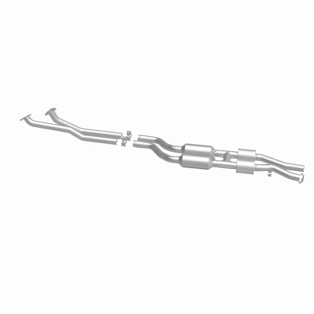 MagnaFlow Exhaust Products 24021 HM Grade Direct-Fit Catalytic Converter for Select BMW 328i, BMW 328is, BMW M3
