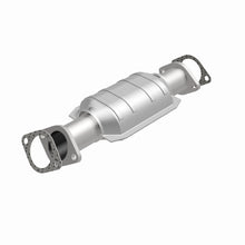 Load image into Gallery viewer, MagnaFlow Exhaust Products 49447 OEM Grade Direct-Fit Catalytic Converter for Select Hyundai Entourage, Kia Sedona