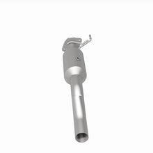 Load image into Gallery viewer, MagnaFlow Exhaust Products 280440 OEM Grade Direct-Fit Catalytic Converter for Select Ford F-350 Super Duty, Ford F-450 Super Duty, Ford F-550 Super Duty