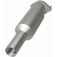Load image into Gallery viewer, MagnaFlow Exhaust Products 5571981 California CARB Direct-Fit Catalytic Converter for Select Ford Fusion, Lincoln Zephyr, Mercury Milan
