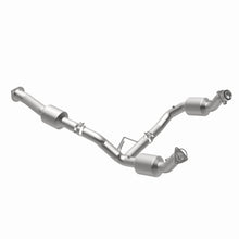 Load image into Gallery viewer, MagnaFlow Exhaust Products 280745 OEM Grade Direct-Fit Catalytic Converter for Select Chevrolet Silverado HD, Chevrolet Silverado HD, GMC Sierra HD, GMC Sierra HD