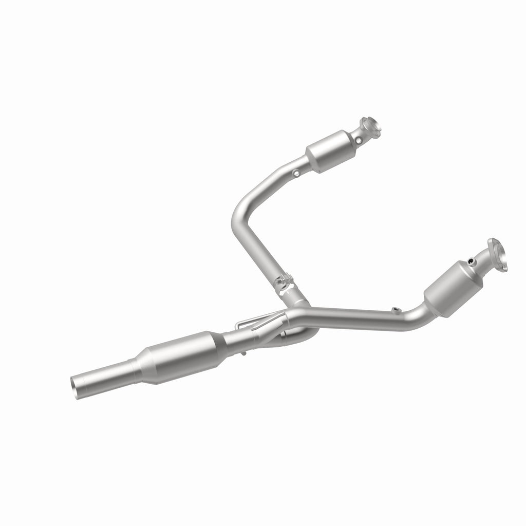 MagnaFlow Exhaust Products 4583497 California CARB Direct-Fit Catalytic Converter for Select Dodge Ram 1500, Dodge Ram 2500, Dodge Ram