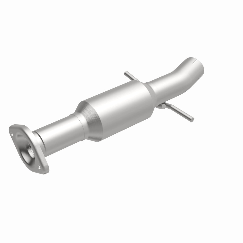 MagnaFlow Exhaust Products 52536 OEM Grade Direct-Fit Catalytic Converter for Select Toyota Highlander