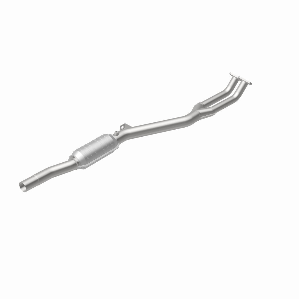 MagnaFlow Exhaust Products 93685 Standard Grade Direct-Fit Catalytic Converter for Select BMW 850CSi, BMW 850Ci, BMW 850i