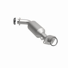 Load image into Gallery viewer, MagnaFlow Exhaust Products 5461885 California CARB Direct-Fit Catalytic Converter for Select Cadillac CTS