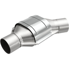 Load image into Gallery viewer, MagnaFlow Exhaust Products 51176 OEM Grade Universal Catalytic Converter for Select Chevrolet Camaro, Ford E-150, Ford E-150 Club Wagon, Ford E-150 Econoline, Ford E-150 Econoline Club Wagon, Ford E-250, Ford E-250 Econoline, Ford Expedition, Ford F-150,