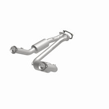 Load image into Gallery viewer, MagnaFlow Exhaust Products 5481682 California CARB Direct-Fit Catalytic Converter for Select Ford Ranger, Mazda B4000
