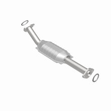 Load image into Gallery viewer, MagnaFlow Exhaust Products 24406 HM Grade Direct-Fit Catalytic Converter for Select Toyota Tundra