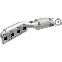 Load image into Gallery viewer, MagnaFlow Exhaust Products 51213 OEM Grade Manifold Catalytic Converter for Select Volkswagen Passat