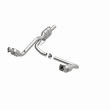 Load image into Gallery viewer, MagnaFlow Exhaust Products 447233 California CARB Direct-Fit Catalytic Converter for Select Dodge Ram 1500, Dodge Ram 2500, Dodge Ram