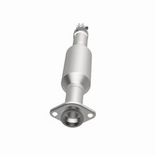Load image into Gallery viewer, MagnaFlow Exhaust Products 5571518 California CARB Direct-Fit Catalytic Converter for Select Ford Escape, Mercury Mariner
