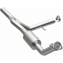 Load image into Gallery viewer, MagnaFlow Exhaust Products 5451695 California CARB Direct-Fit Catalytic Converter for Select Ford F-150, Lincoln Mark LT