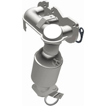 Load image into Gallery viewer, MagnaFlow Exhaust Products 51641 OEM Grade Manifold Catalytic Converter for Select Lexus ES300, Toyota Avalon, Toyota Camry, Toyota Sienna, Toyota Solara