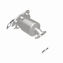 Load image into Gallery viewer, MagnaFlow Exhaust Products 52580 OEM Grade Manifold Catalytic Converter for Select Toyota Avalon, Toyota Venza