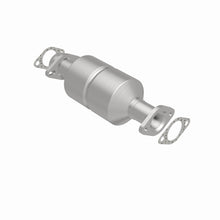 Load image into Gallery viewer, MagnaFlow Exhaust Products 3391242 California CARB Direct-Fit Catalytic Converter for Select Dodge Raider, Dodge Ram 50, Mitsubishi Mighty Max, Mitsubishi Montero