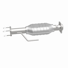 Load image into Gallery viewer, MagnaFlow Exhaust Products 447211 California CARB Direct-Fit Catalytic Converter for Select Jeep Wrangler