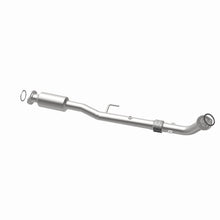 Load image into Gallery viewer, MagnaFlow Exhaust Products 5571556 California CARB Direct-Fit Catalytic Converter for Select Toyota Solara