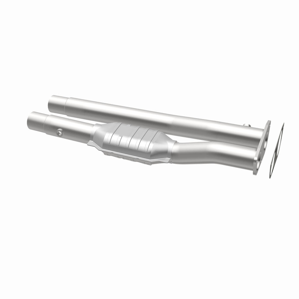 MagnaFlow Exhaust Products 95471 HM Grade Direct-Fit Catalytic Converter for Select Chevrolet C2500, Chevrolet C2500 Suburban, Chevrolet C3500, Chevrolet C3500HD, Chevrolet K2500, Chevrolet K2500 Suburban, Chevrolet K3500, GMC C2500, GMC C2500 Suburban,