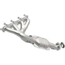Load image into Gallery viewer, MagnaFlow Exhaust Products 452784 California CARB Manifold Catalytic Converter for Select Cadillac XLR