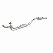 Load image into Gallery viewer, MagnaFlow Exhaust Products 447254 California CARB Direct-Fit Catalytic Converter for Select Ford E-150 Econoline, Ford E-350 Econoline