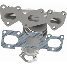 Load image into Gallery viewer, MagnaFlow Exhaust Products 22-090 OEM Grade Manifold Catalytic Converter for Select Hyundai Palisade, Hyundai Santa Fe, Hyundai Santa Fe XL, Kia Sorento, Kia Telluride