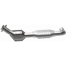 Load image into Gallery viewer, MagnaFlow Exhaust Products 447179 California CARB Direct-Fit Catalytic Converter for Select Ford E-150 Econoline, Ford E-150 Econoline Club Wagon, Ford E-250 Econoline