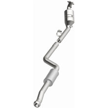 Load image into Gallery viewer, MagnaFlow Exhaust Products 5561916 California CARB Direct-Fit Catalytic Converter for Select Mercedes-Benz C300, Mercedes-Benz C350, Mercedes-Benz E350