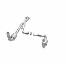 Load image into Gallery viewer, MagnaFlow Exhaust Products 5451186 California CARB Direct-Fit Catalytic Converter for Select Jeep Liberty
