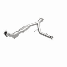 Load image into Gallery viewer, MagnaFlow Exhaust Products 24414 HM Grade Direct-Fit Catalytic Converter for Select Ford Expedition
