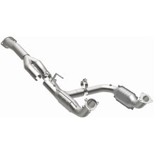 Load image into Gallery viewer, MagnaFlow Exhaust Products 21-252 OEM Grade Direct-Fit Catalytic Converter for Select Chevrolet Silverado HD, Chevrolet Silverado HD, GMC Sierra HD, GMC Sierra HD