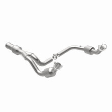 Load image into Gallery viewer, MagnaFlow Exhaust Products 5582616 California CARB Direct-Fit Catalytic Converter for Select Cadillac Escalade, Cadillac Escalade ESV, Cadillac Escalade EXT, Chevrolet Silverado 1500, GMC Sierra 1500, GMC Yukon, GMC Yukon XL