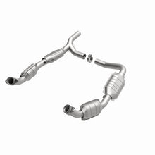 Load image into Gallery viewer, MagnaFlow Exhaust Products 51640 OEM Grade Direct-Fit Catalytic Converter for Select Ford E-150, Ford E-250