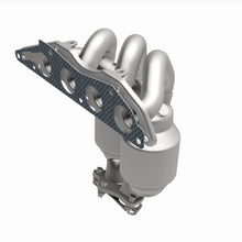 Load image into Gallery viewer, MagnaFlow Exhaust Products 5531347 California CARB Manifold Catalytic Converter for Select Mitsubishi Eclipse, Mitsubishi Galant