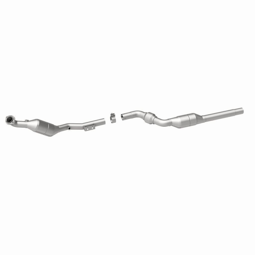 MagnaFlow Exhaust Products 51823 OEM Grade Direct-Fit Catalytic Converter for Select Mercedes-Benz E320