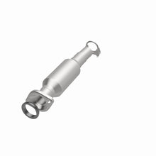 Load image into Gallery viewer, MagnaFlow Exhaust Products 5592030 California CARB Direct-Fit Catalytic Converter for Select Toyota Sienna