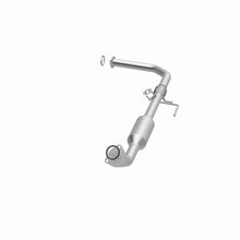 Load image into Gallery viewer, MagnaFlow Exhaust Products 4551404 California CARB Direct-Fit Catalytic Converter for Select Toyota Tundra