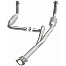 Load image into Gallery viewer, MagnaFlow Exhaust Products 49063 OEM Grade Direct-Fit Catalytic Converter for Select Chevrolet Express 1500, Chevrolet Express 2500, Chevrolet Express 3500, GMC Savana 1500, GMC Savana 2500, GMC Savana