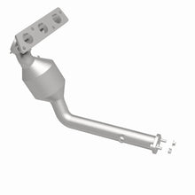 Load image into Gallery viewer, MagnaFlow Exhaust Products 51883 OEM Grade Manifold Catalytic Converter for Select Land Rover Freelander