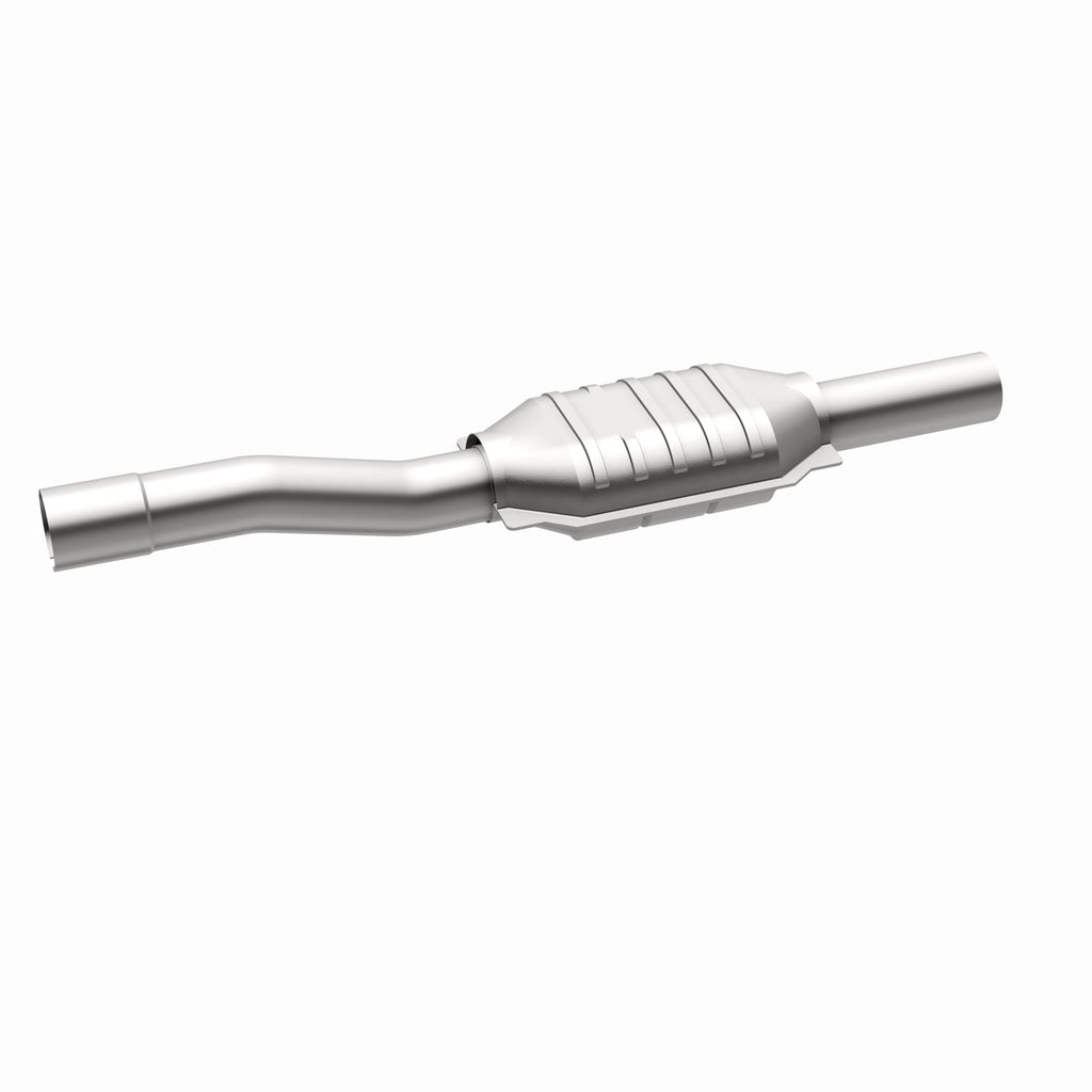 MagnaFlow Exhaust Products 51698 OEM Grade Direct-Fit Catalytic Converter for Select Jeep Grand Cherokee
