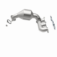 Load image into Gallery viewer, MagnaFlow Exhaust Products 5582822 California CARB Manifold Catalytic Converter for Select Toyota Sienna
