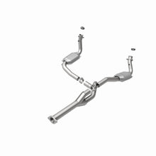Load image into Gallery viewer, MagnaFlow Exhaust Products 51510 OEM Grade Direct-Fit Catalytic Converter for Select Chevrolet Express 1500, GMC Savana