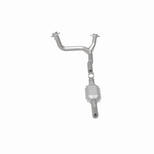 Load image into Gallery viewer, MagnaFlow Exhaust Products 23101 HM Grade Direct-Fit Catalytic Converter for Select Ford E-150 Econoline, Ford E-150 Econoline Club Wagon, Ford E-250 Econoline, Ford E-350 Econoline, Ford E-350 Econoline Club Wagon, Ford Econoline Super Duty