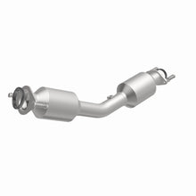 Load image into Gallery viewer, MagnaFlow Exhaust Products 6511753 California CARB Direct-Fit Catalytic Converter for Select Nissan Versa, Nissan Versa Note