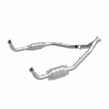 Load image into Gallery viewer, MagnaFlow Exhaust Products 93691 Standard Grade Direct-Fit Catalytic Converter for Select Land Rover Defender 110, Land Rover Defender 90, Land Rover Discovery