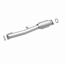 Load image into Gallery viewer, MagnaFlow Exhaust Products 93134 HM Grade Direct-Fit Catalytic Converter for Select Toyota RAV4