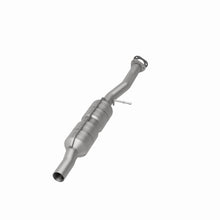 Load image into Gallery viewer, MagnaFlow Exhaust Products 55323 HM Grade Direct-Fit Catalytic Converter for Select Ford Excursion, Ford F-250 Super Duty, Ford F-350 Super Duty, Ford F-450 Super Duty, Ford F-550 Super Duty