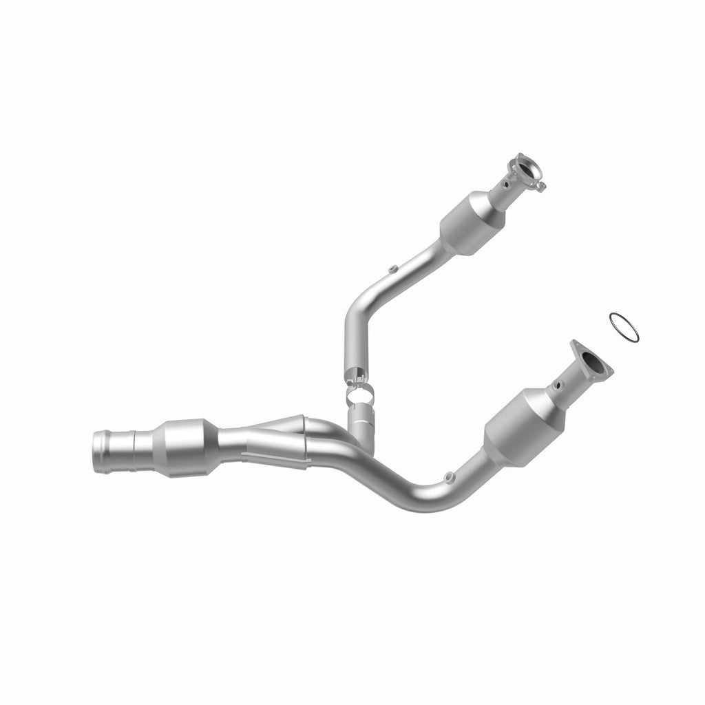 MagnaFlow Exhaust Products 5582617 California CARB Direct-Fit Catalytic Converter for Select Cadillac Escalade, Cadillac Escalade ESV, Chevrolet Silverado 1500, GMC Sierra 1500, GMC Yukon, GMC Yukon XL