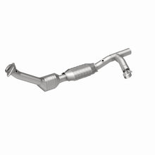 Load image into Gallery viewer, MagnaFlow Exhaust Products 51792 OEM Grade Direct-Fit Catalytic Converter for Select Ford Expedition, Ford F-150, Lincoln Navigator